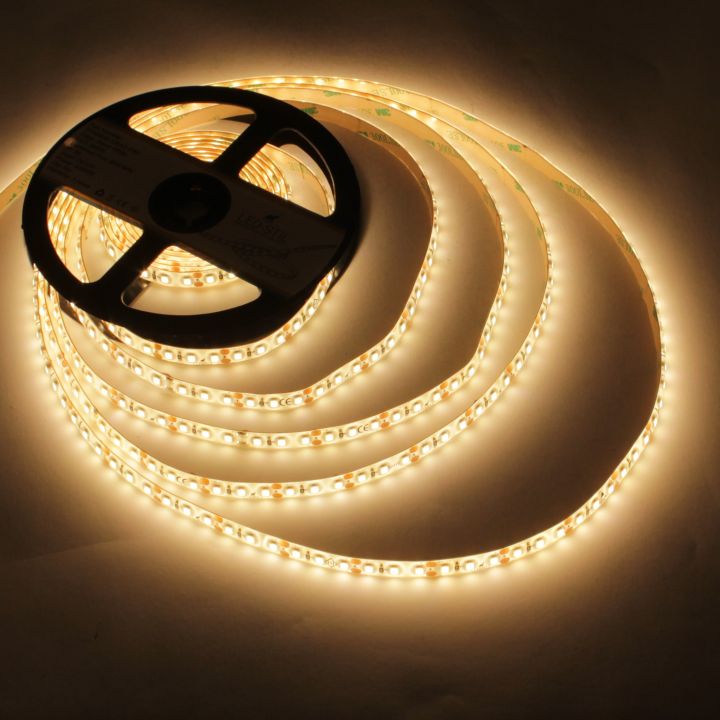 Світлодіодна стрічка LED-STIL 3000K 9,6 Вт/м 2835 120 діодів IP65 12 Вольт 800 lm тепле світло